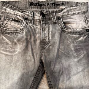 Men’s buckaroo jeans
Buckle Jeans
Size 30 X 30
Gray washed with gray stitching